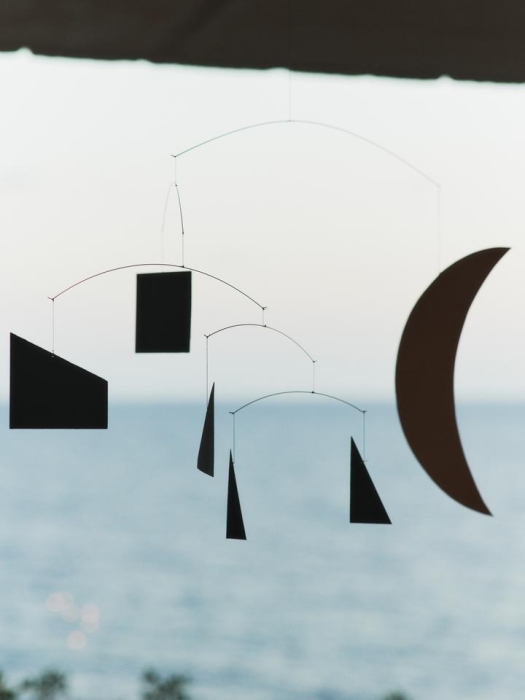 FermLiving_SS25_PhaseMobile_BlackGold_1104271092_2.jpg