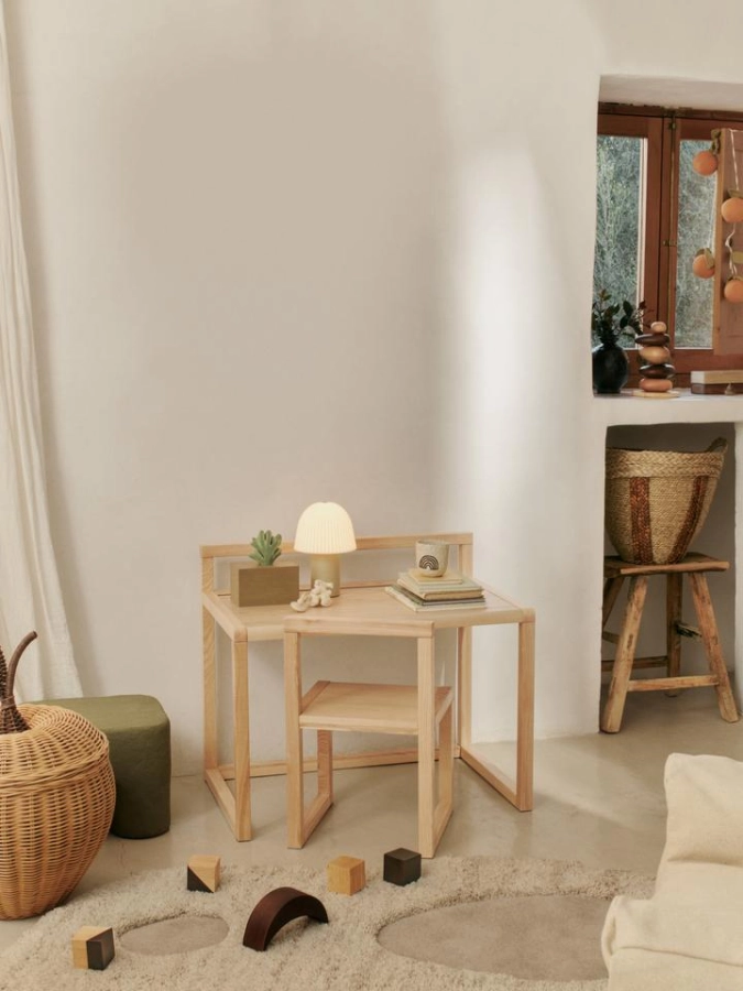 FermLiving_SS25_LittleArchitectDesk_Ash_1104270972_LittleArchitectChair_Ash_1104270971_FrillPortableLamp_CashmereWhite_1104271028.jpg
