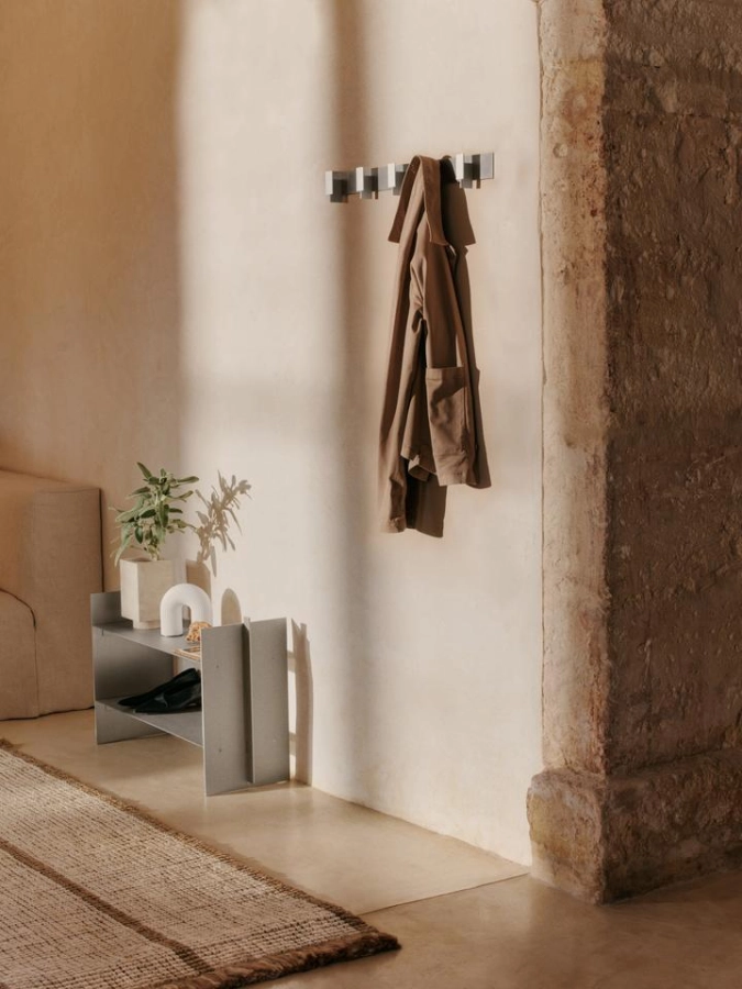 FermLiving_SS25_LagerCoatRack_Aluminium_Aluminium_1104270762_LagerLowRack_Aluminium_1104270954.jpg