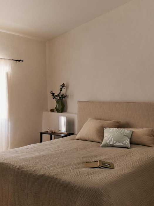 FermLiving_SS25_FinoBedspread_TeaGreenSand_1104270947_ElmGreen_1104271025_1104271046.jpg