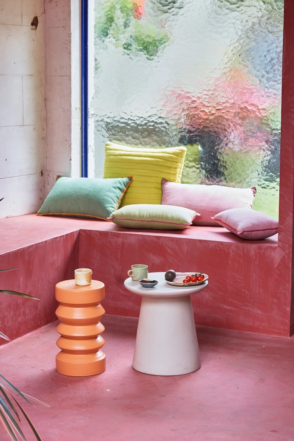 2223collection_hkliving_shoot_1_lr_222.jpg