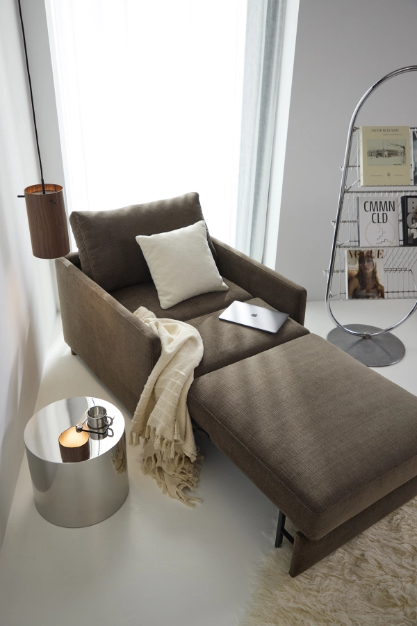 Neah-Chair-with-Slim-Arms-411-low-e10.jpg