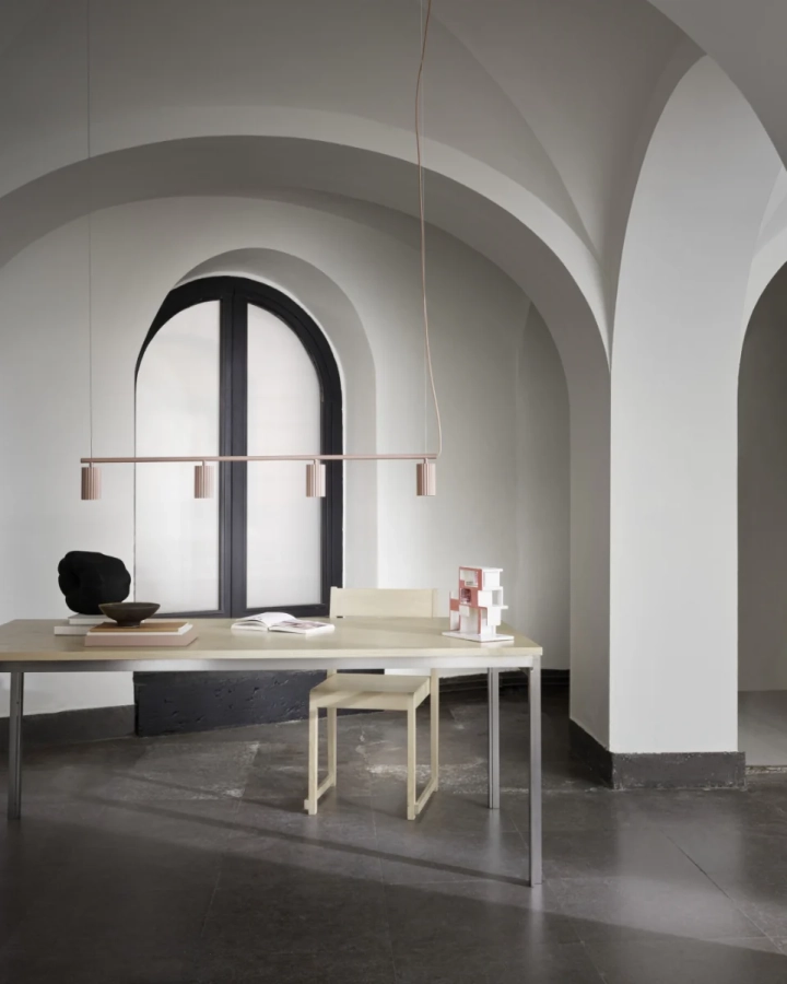 Donna_Line_120_Interior_3.webp