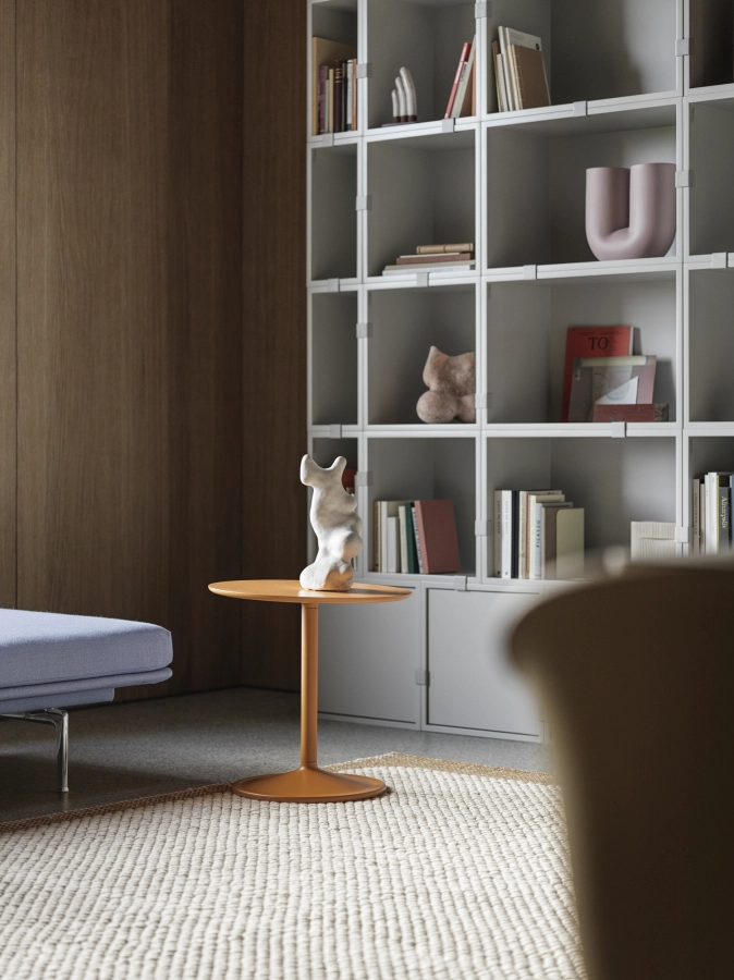 Soft-side-table-O48-H48-orange-pebble-burnt-orange-stacked-grey-kink-vase-dusty-lilac-outline-daybed-vidar-723-muuto-org_7.jpg