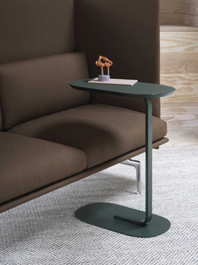 Relate-H73-dark-green-outline-highback-2-seater-h45-chrome-vidar-363-ply-rug-black-white-muuto-org_7.jpg