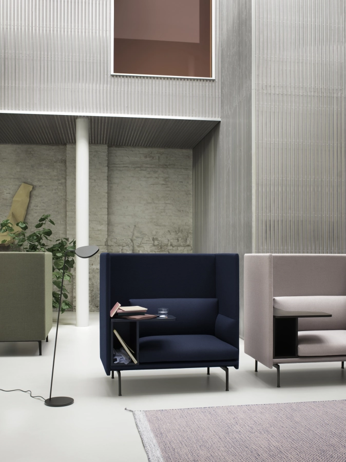 Outline-highback-work-vidar-554-143-fiord-961-ply-rug-leaf-lamp-2-Muuto-org_7.jpg