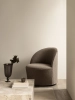 Audo_Tearoom_LoungeChair_Swivel_Pavot_Vase_Plinth_low_1.jpg.webp