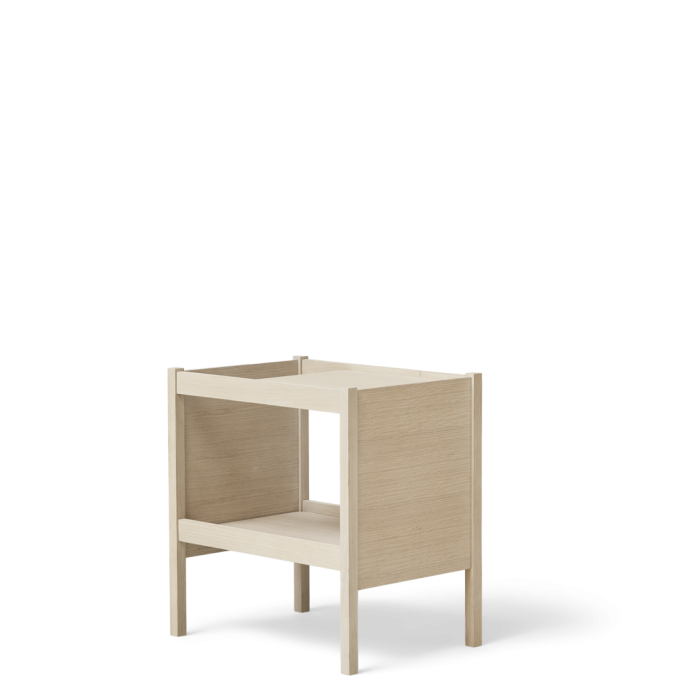 Form and Refine_Jounal-side-table_White-oak_Perspective.png