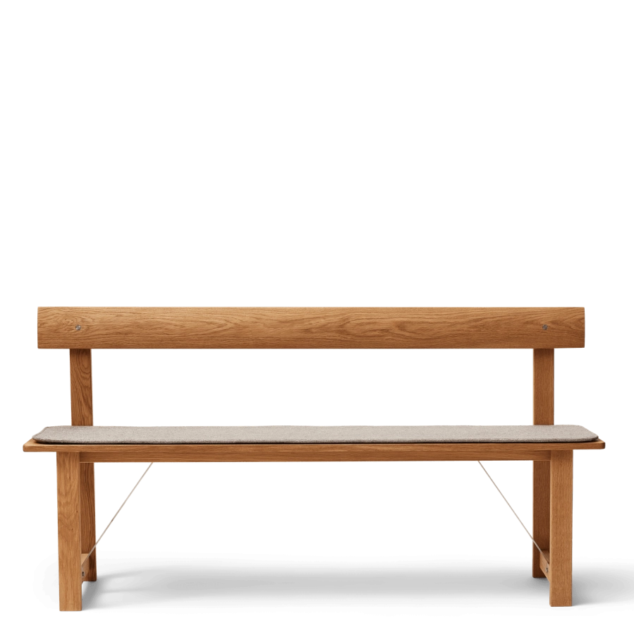 Form and Refine_Position_Cushion_Hallingdal_Front.png