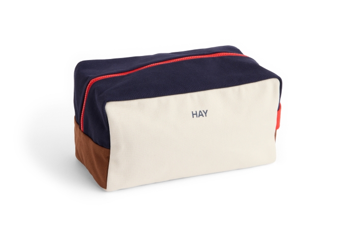 AE983-A602-AS13_Multi Wash Bag M cream multi.jpg