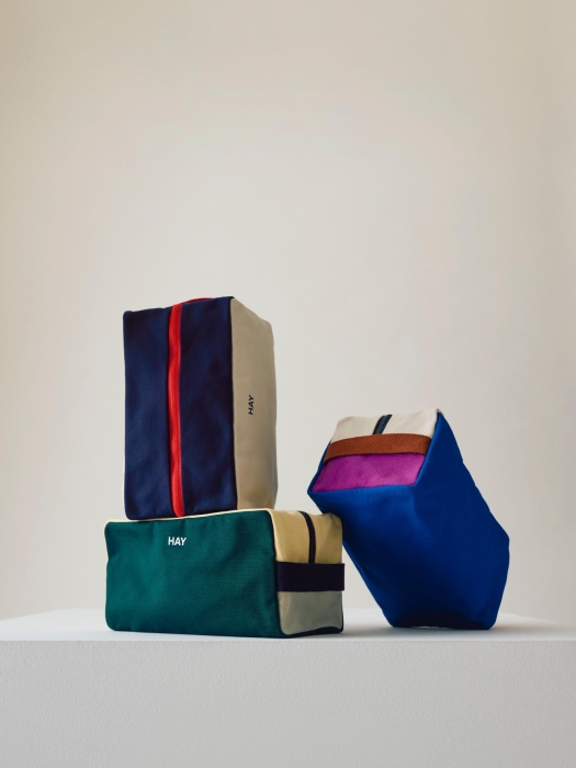 Multi Wash Bag family 01.jpg