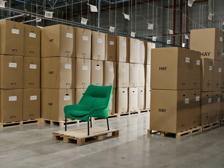 O2 Lounge Chair_Factory visit 02.jpg