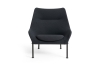 AF351-F482-AU31-03AD_O2 Lounge Chair w. seat cushion soft black_black powder coated steel base 02.jpg