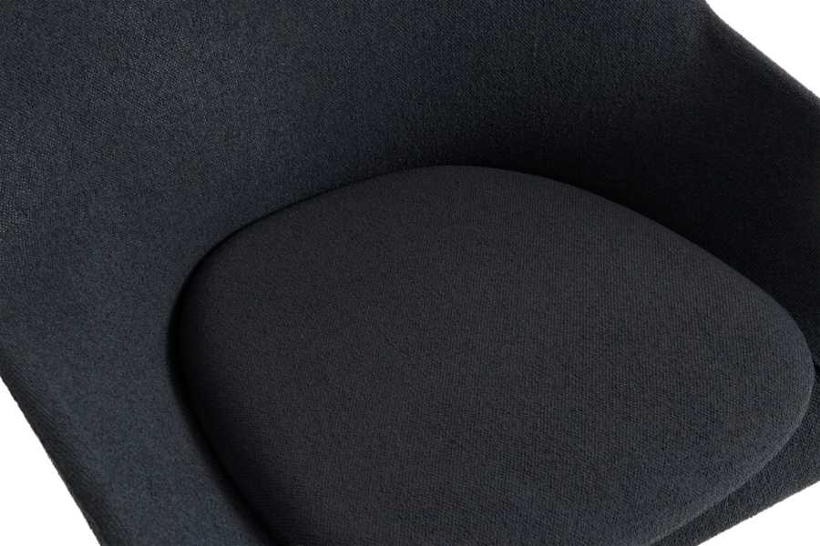 AF351-F482-AU31-03AD_O2 Lounge Chair w. seat cushion soft black_black powder coated steel base_detail 01.jpg
