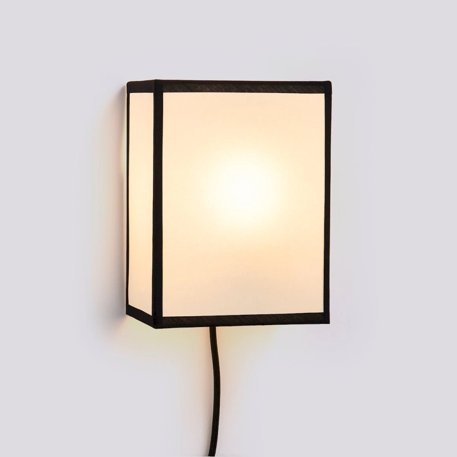 ae872-a605_variant_ava-square-wall-lamp-white_on_gb.jpg