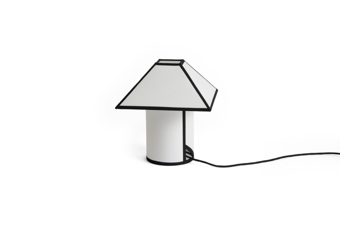 AE870-E626-AB77_Ava Pyramid Table Lamp 290 white_detail.jpg