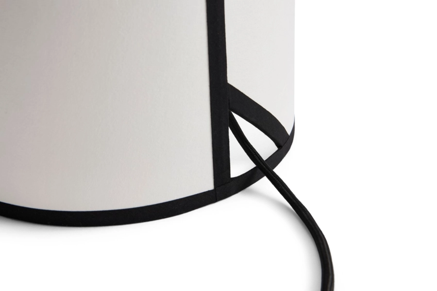 AE870-E627-AB77_Ava Pyramid Table Lamp 450 white_detail 05.jpg