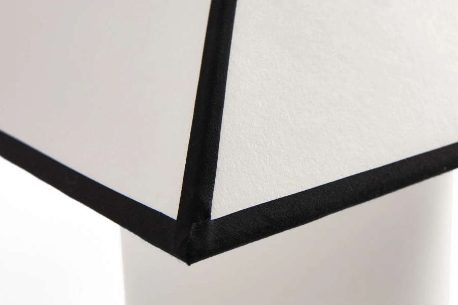 AE870-E627-AB77_Ava Pyramid Table Lamp 450 white_detail 03.jpg