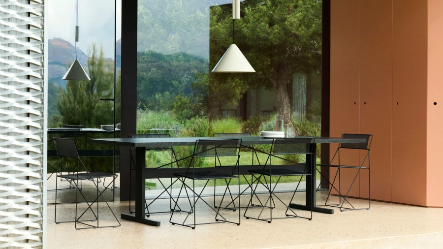 X-Line Chair black_Passerelle Table black oak_Compass Adjustable Pendant oyster white.jpg