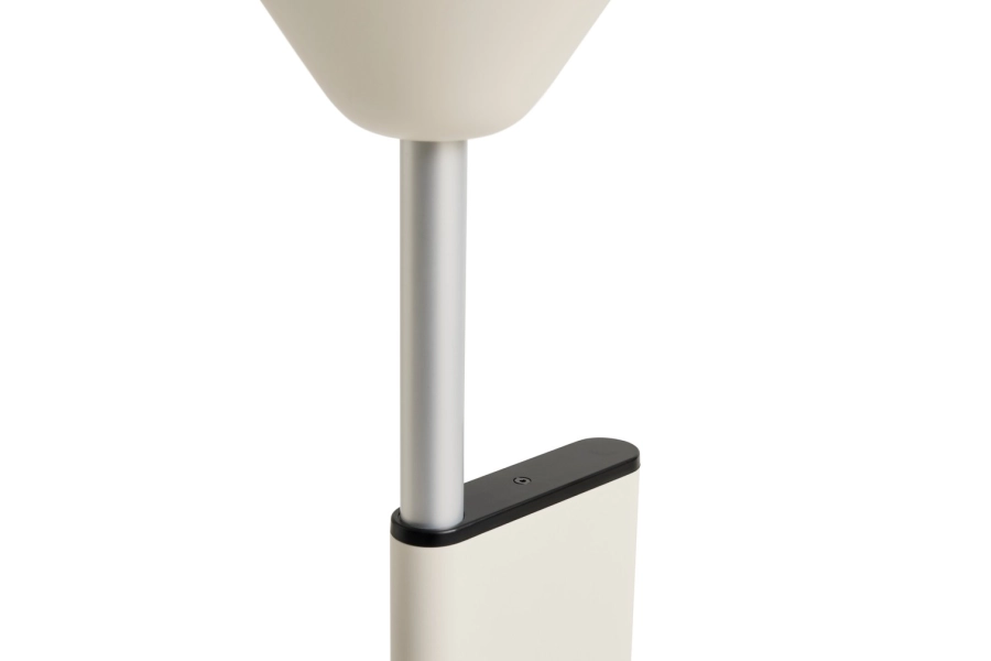 AE925-A686_Twist Floor Lamp cream white_detail 04.jpg