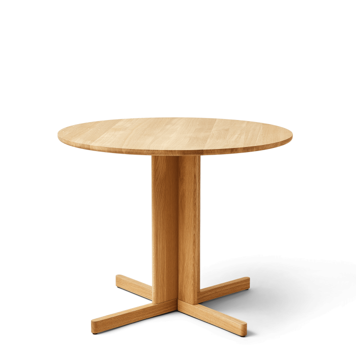 Form and Refine_Trefoil_Table_O90_Oak.png