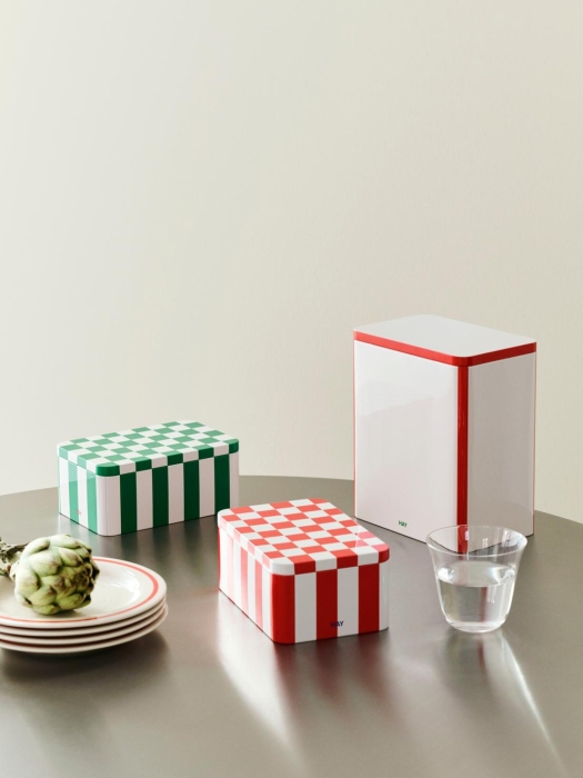 Tin Container S Green and off white_Tin Container S Red and off white_Tin Container L Off white and red_Curve Tumbler Glass.jpg