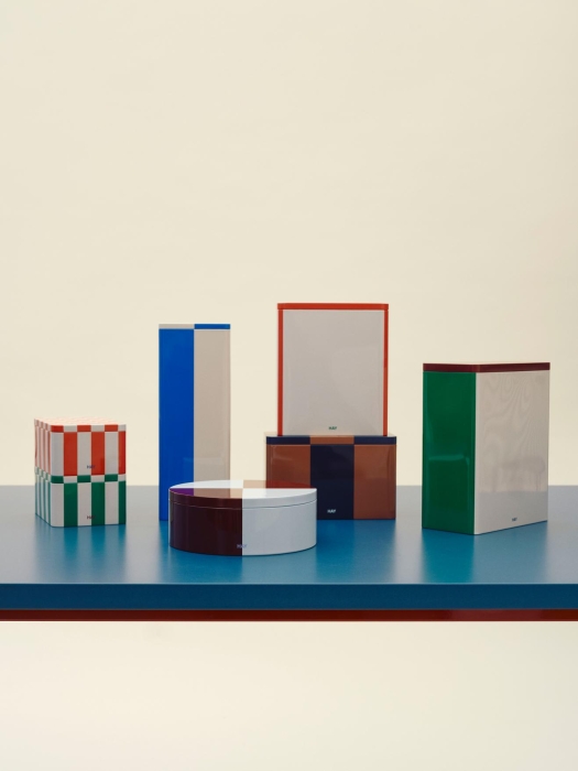 Tin Container family 09.jpg