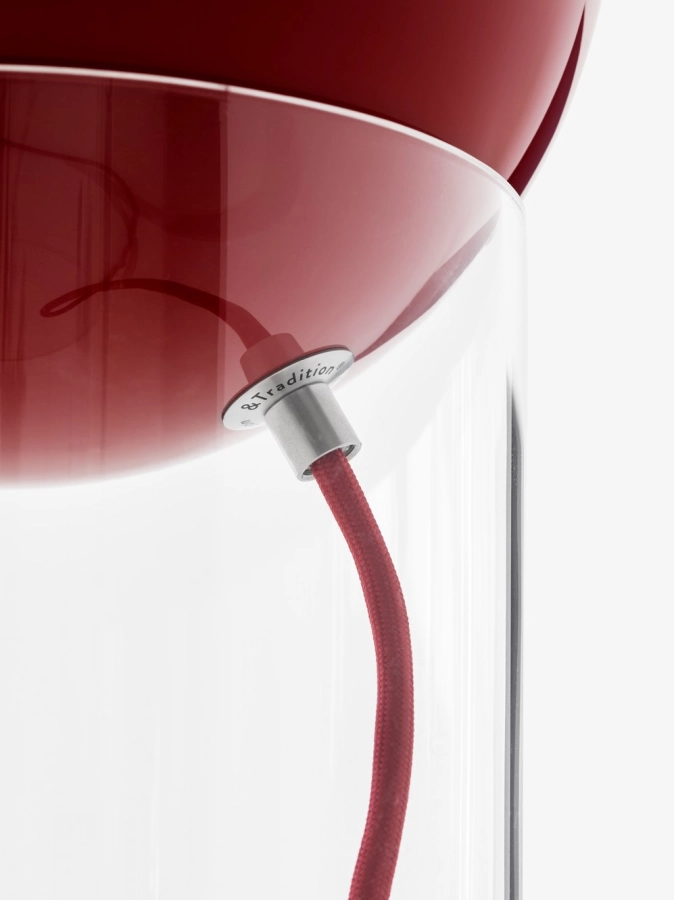 146090A182_146094_Topan Table Lamp VP13_Clear Acrylic w. Vermilion Red_Detail.jpg
