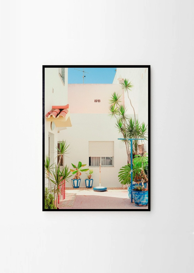 Lee_Burnett_Portugal_Frame_Black_Oak_Low_Res.jpg