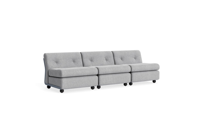 AF333-A414-AA25-01CO_Amanta 3 seater Hallingdal 130_frost blue shell.jpg