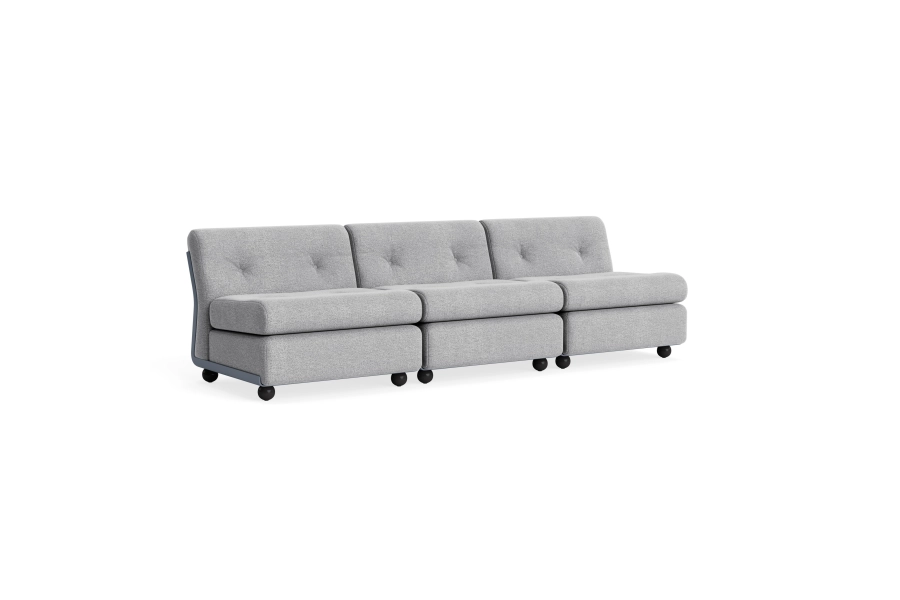 AF333-A414-AA25-01CO_Amanta 3 seater Hallingdal 130_frost blue shell.jpg