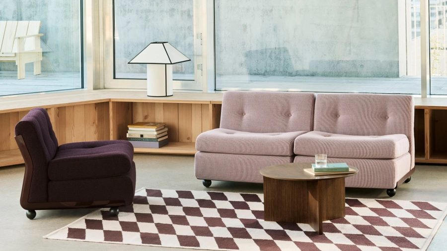 Amanta Yuma 1851 burgundy red shell_Amanta Turf burgundy red shell_Ava Pyramid Table Lamp_Slit Table Wood Round walnut_Shift Kelim Rug burgundy.jpg
