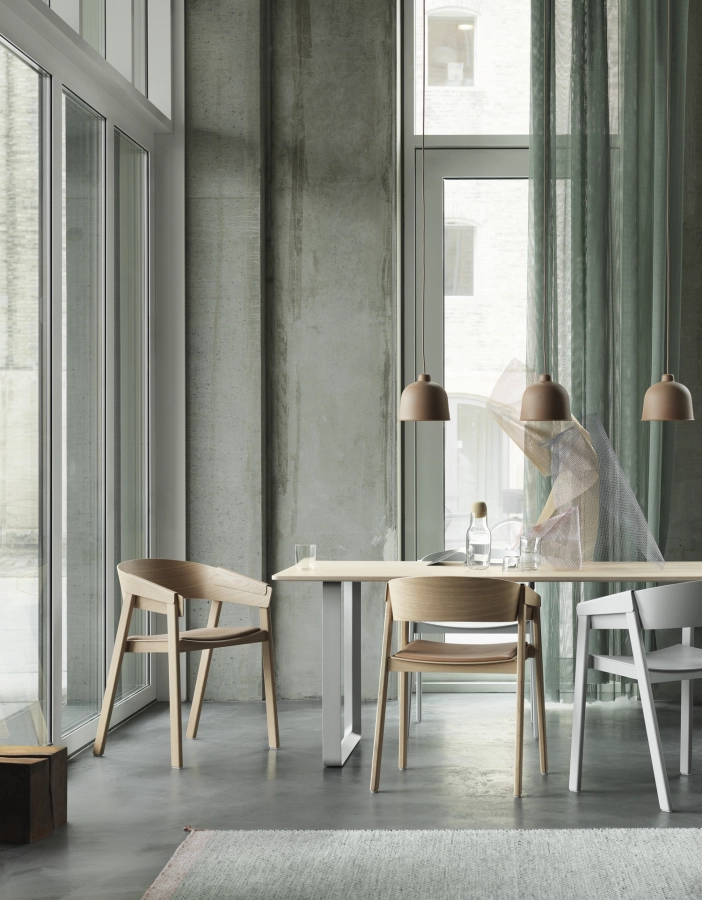 Cover-chair-7070-table-grain-pendant-lamp-corky_7.jpg