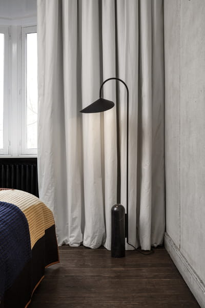 FERM LIVING lampa podłogowa ARUM