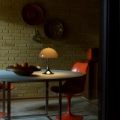 LOUIS POULSEN lampa przenośna PANTHELLA 250 THE ORIGINALS | opal brown