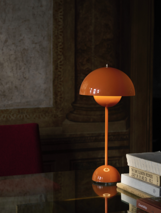 Tradition lampa stołowa FLOWERPOT VP3 Zesty Orange