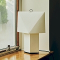 aplat-table-lamp_imageslider_2.jpg