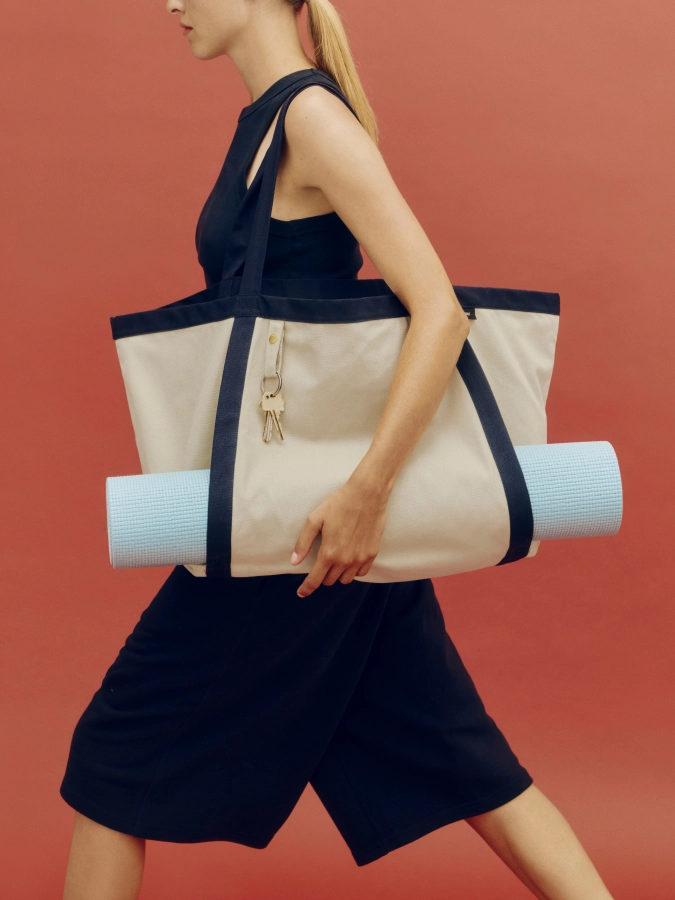 Everyday Sports Bag M grey.jpg