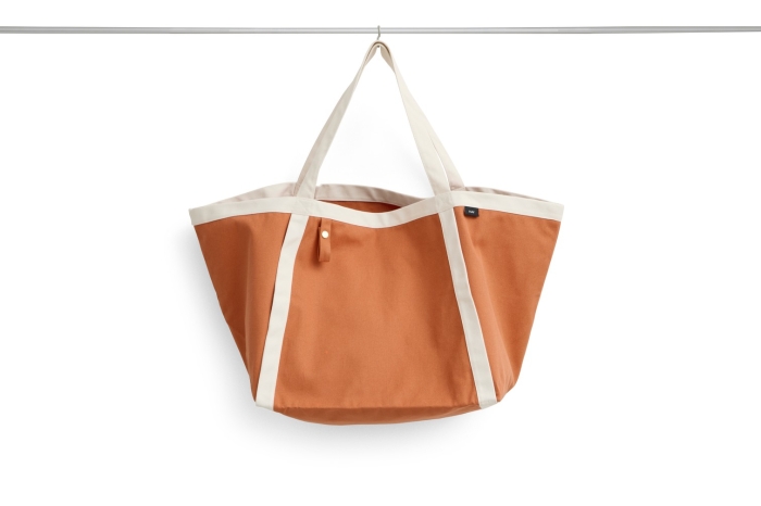 AF787-A602-AU84_Everyday Sports Bag M burnt orange.jpg