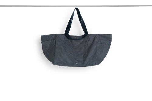 AF784-A603-AE89_Grid Weekend Bag L dark blue.jpg