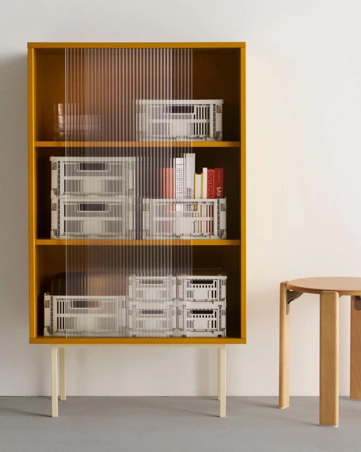 Colour Cabinet Tall yellow_HAY Colour Crate off-white collection_HAY Colour Crate Lid Plastic off-white collection_Rey Stool golden beech.jpg