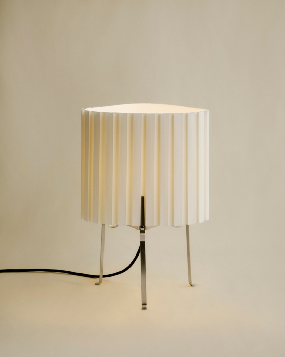 HAY lampa biurkowa CANELE biała.jpg