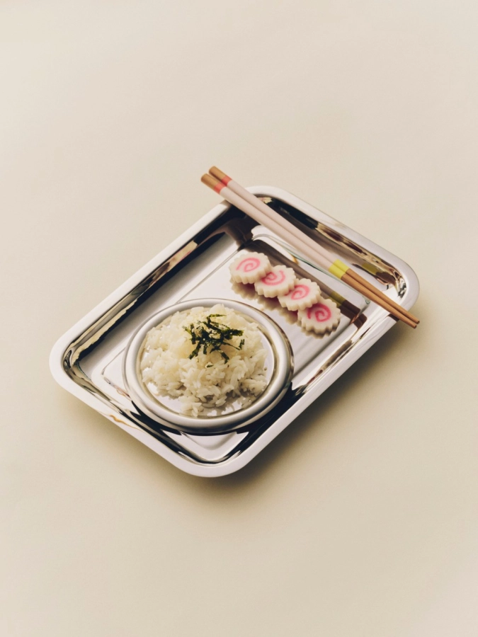 Essential Steel Rectangular Tray S_Essential Steel Round Dish S_Colour Sticks set of 4 bright.jpg