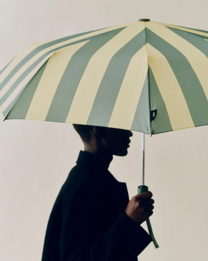 Regn Umbrella soft yellow_02.jpg
