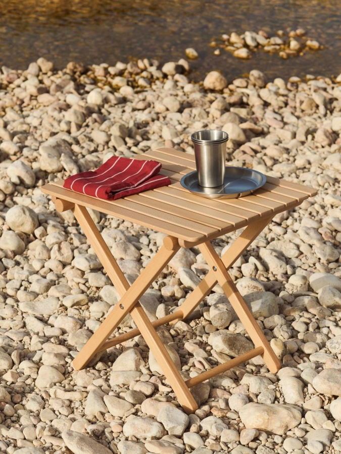 Outdoor Market Folding Table S_Outdoor Market Steel Plate_Outdoor Market Steel Cup stainless steel_Outdoor Market Tea Towel red with beige stripe.jpg