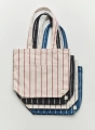 Outdoor Market Tote Bag M family 01.jpg