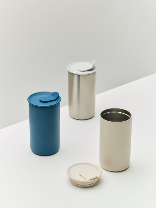 Outdoor Market Thermo Mug family.jpg