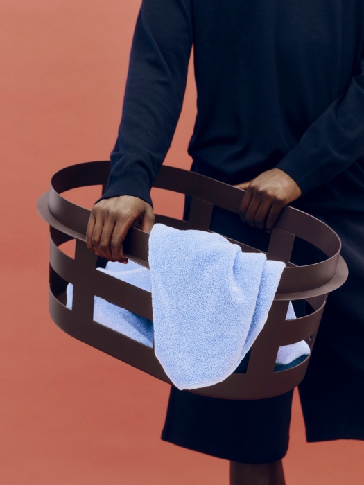 Basket S bordeaux_Mono Bath Towel sky blue.jpg