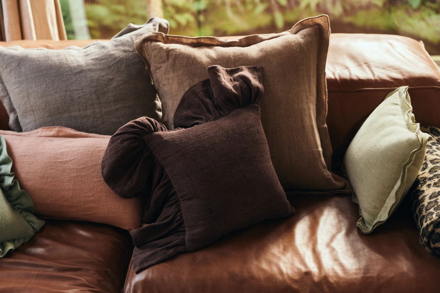 poduszka dekoracyjna RUFFLE CUSHION 50x50 cm.jpg