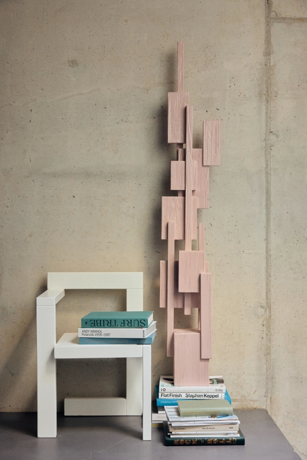rzeźba drewniana 160 cm SKYSCRAPER, soft pink.jpg